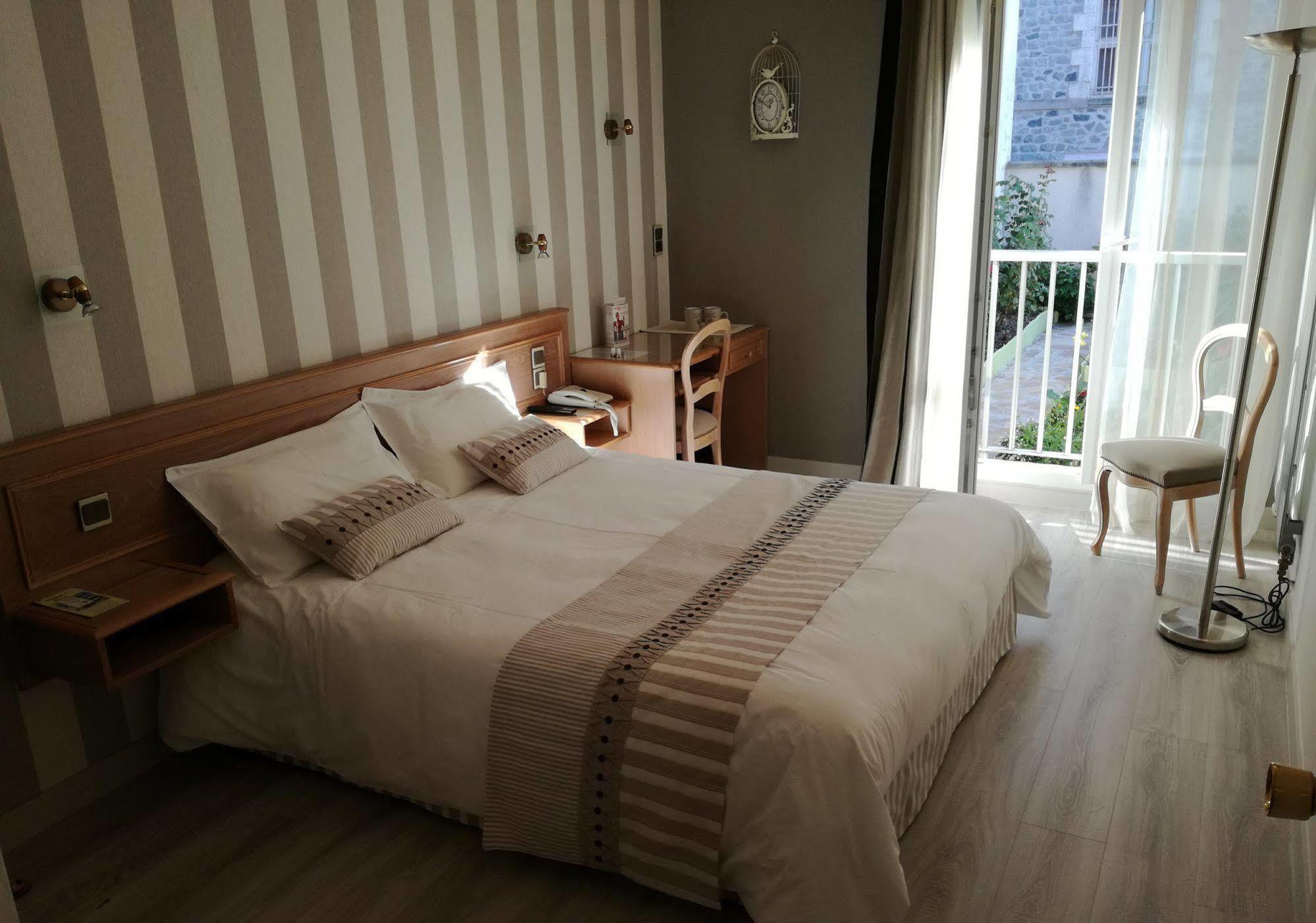 Contact Hotel Limoges - Hotel Des Deux Moulins Ngoại thất bức ảnh